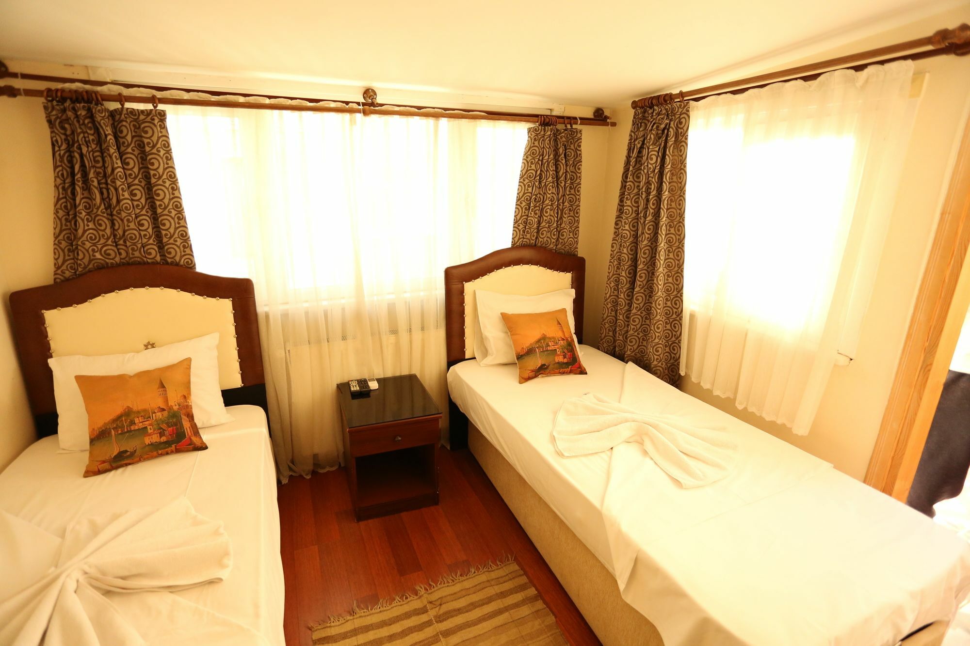 Dos Hermanos Hotel İstanbul Dış mekan fotoğraf
